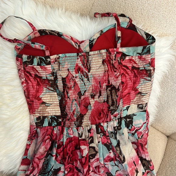 Flower dress - Picture 4 of 4